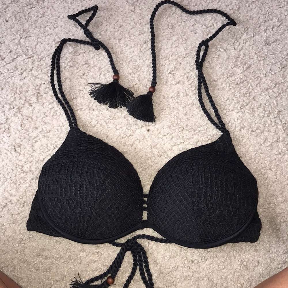 Push up black crochet Victoria’s Secret bikini top
